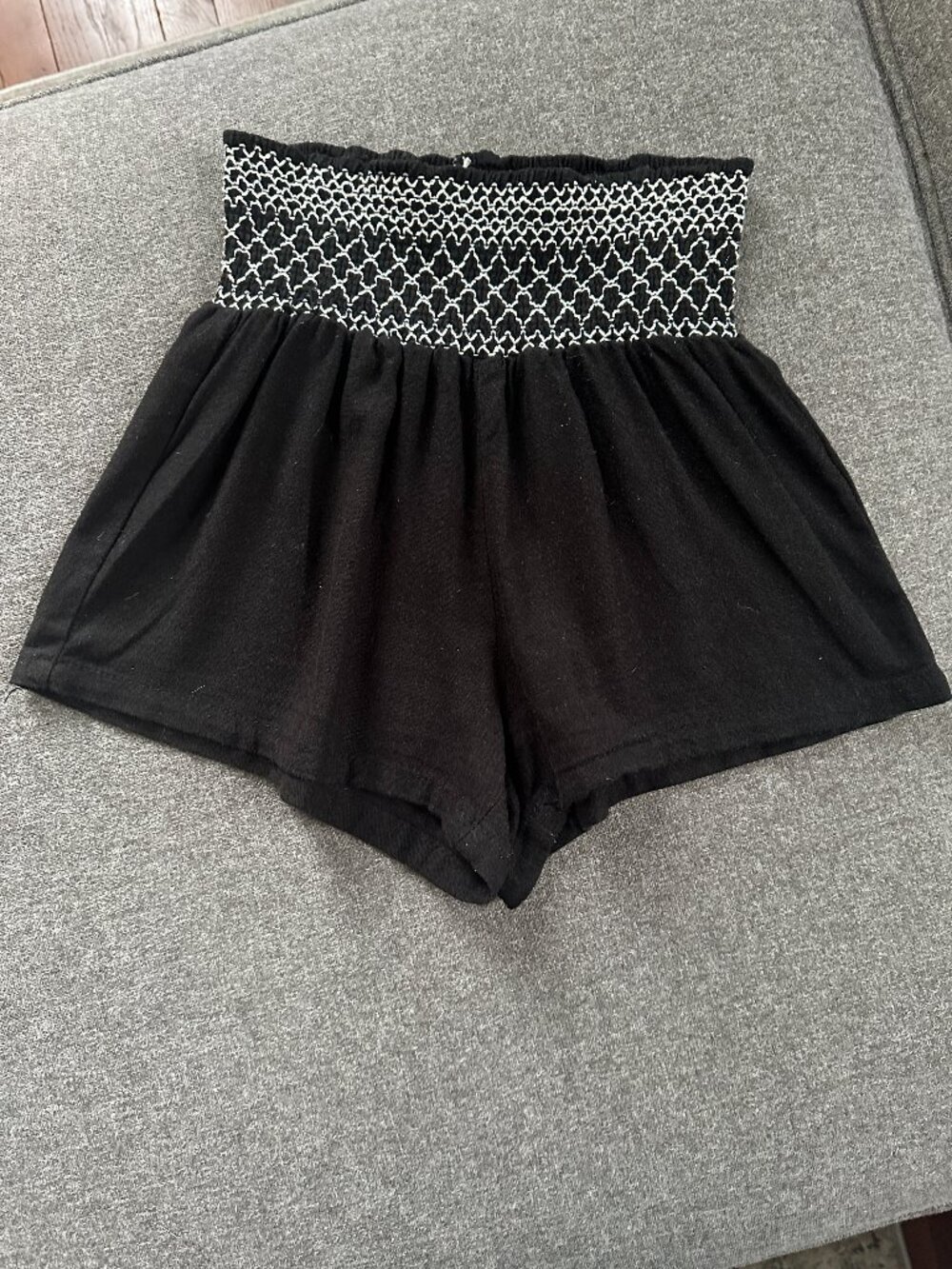 Cali 1850 black linen blend shorts Size XS
